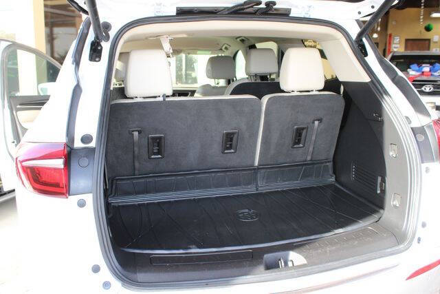 2020 Buick Enclave Essence