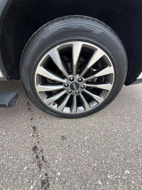 2019 Lincoln Navigator Select