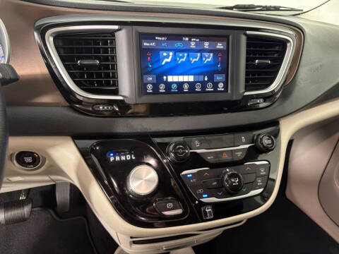 2021 Chrysler Voyager LXi
