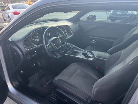 2015 Dodge Challenger SXT