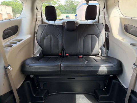 2021 Chrysler Pacifica Touring L