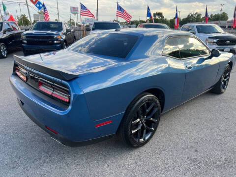 2021 Dodge Challenger SXT