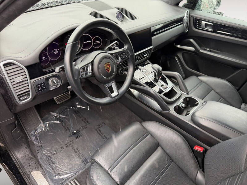 2021 Porsche Cayenne Turbo Coupe