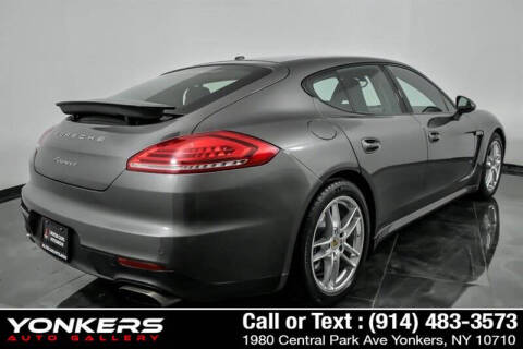 2016 Porsche Panamera