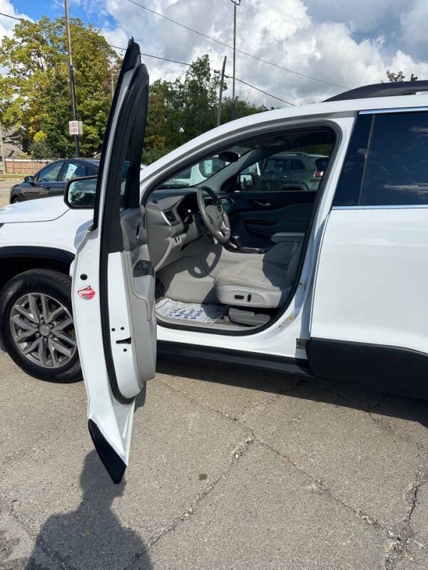 2019 GMC Acadia SLE-2