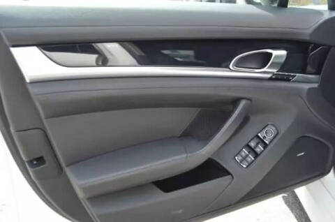 2011 Porsche Panamera 4