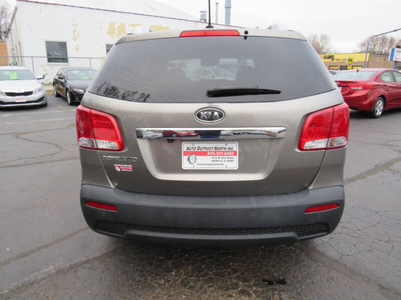 2011 Kia Sorento LX photo 5