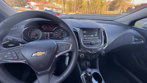 2017 Chevrolet Cruze LT Auto