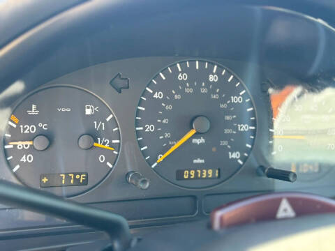 2000 Mercedes-Benz M-Class ML 320