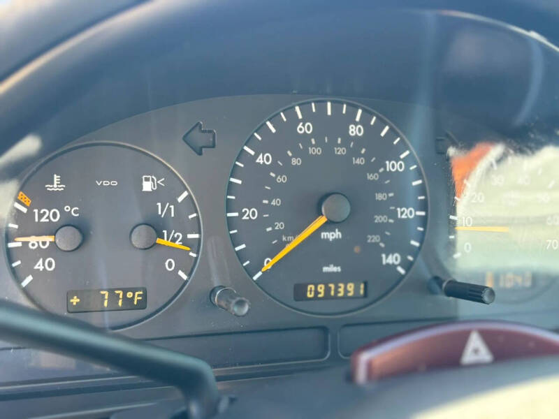 2000 Mercedes-Benz M-Class ML 320