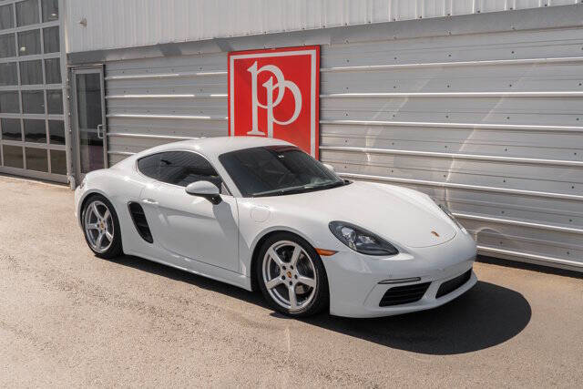 2017 Porsche 718 Cayman 15