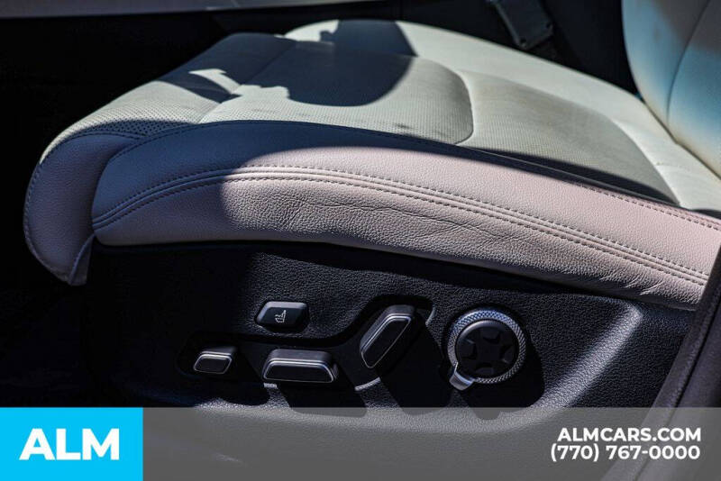 2024 Genesis Electrified GV70