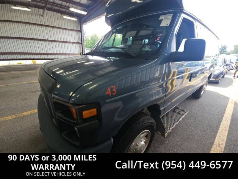 2014 Ford E-Series E-350 SD