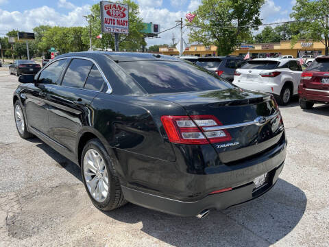 2015 Ford Taurus Limited