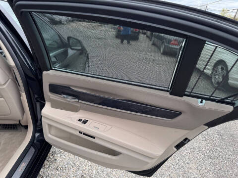 2010 BMW 7 Series 750Li xDrive