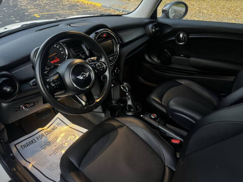 2017 MINI Hardtop 2 Door Cooper