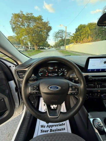 2021 Ford Escape SE