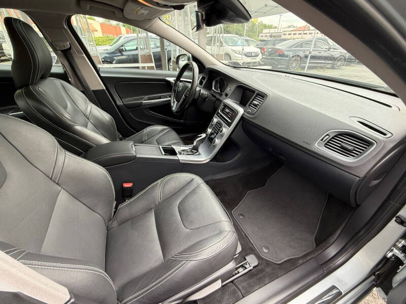 2018 Volvo S60 T5 Dynamic