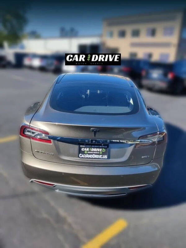 2015 Tesla Model S