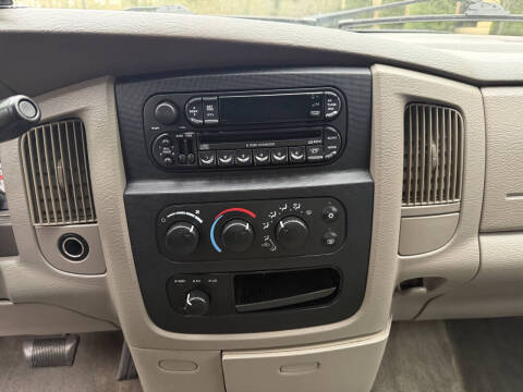 2004 Dodge Ram 1500 SLT