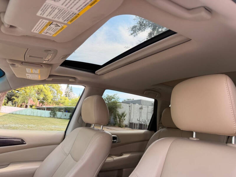 2014 Nissan Pathfinder SL
