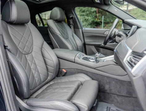 2023 BMW X6 xDrive40i