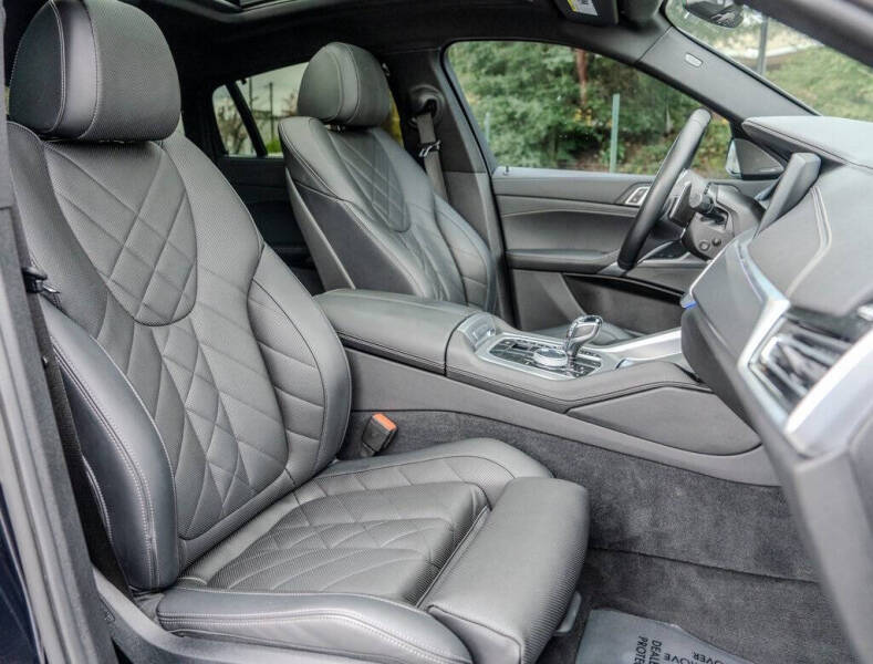 2023 BMW X6 xDrive40i