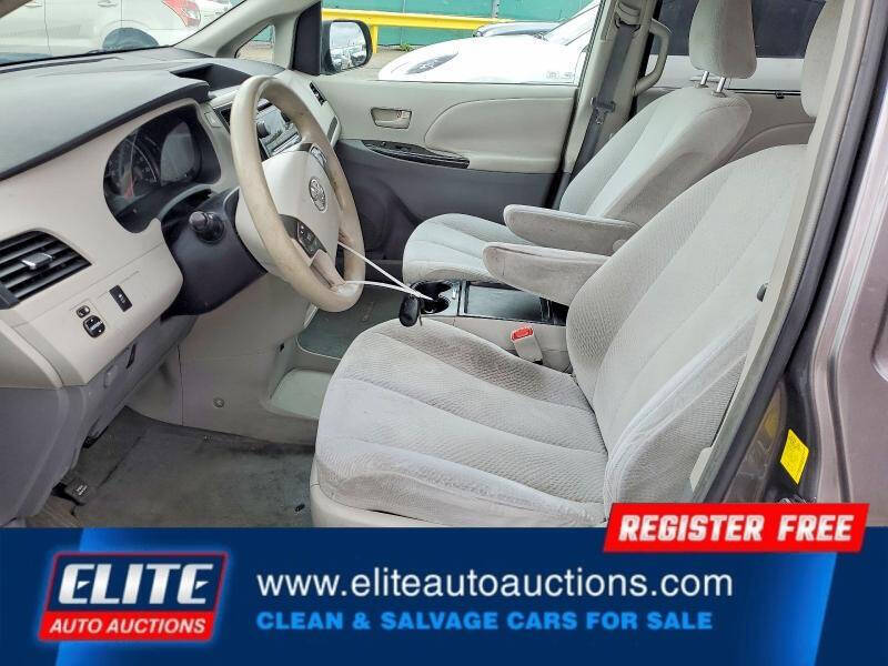 2011 Toyota Sienna