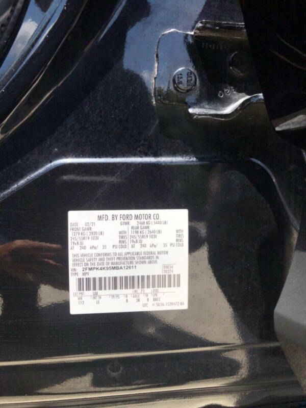 2021 Ford Edge Titanium