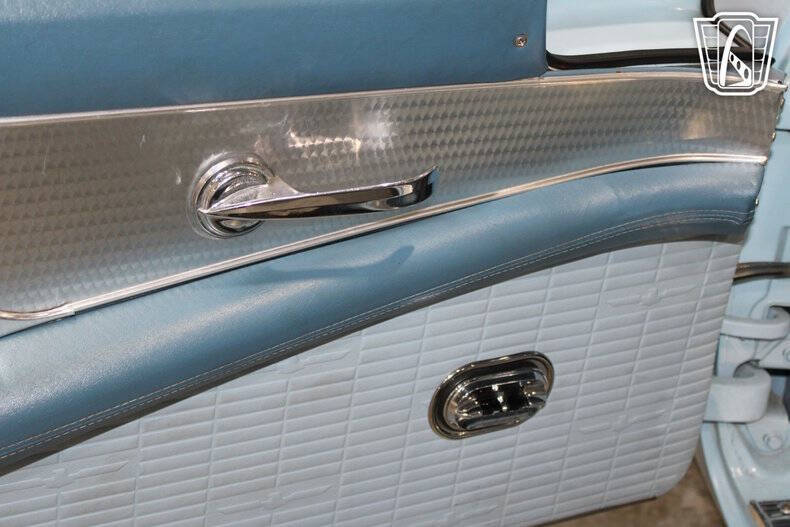 1957 Ford Thunderbird