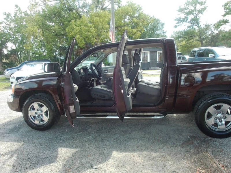 2005 Dodge Dakota Laramie