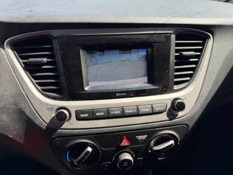 2019 Hyundai Accent SE