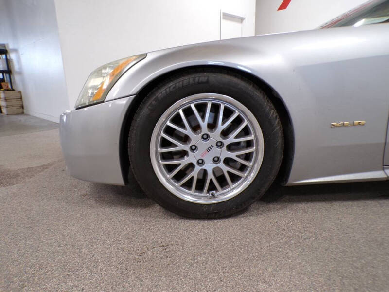 2004 Cadillac XLR