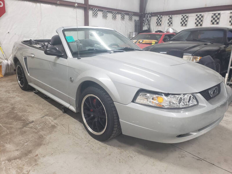 2004 Ford Mustang