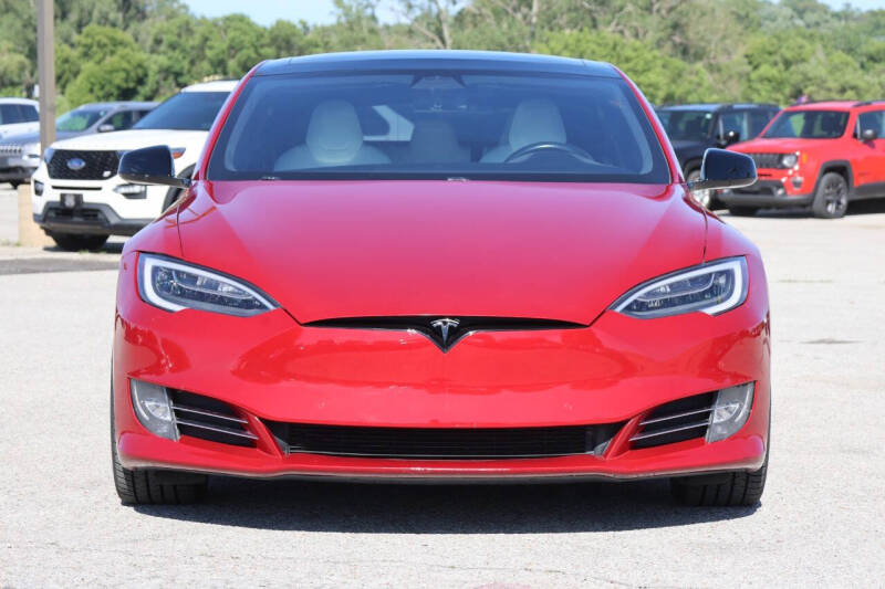 2016 Tesla Model S 90D
