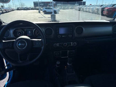 2020 Jeep Gladiator Sport