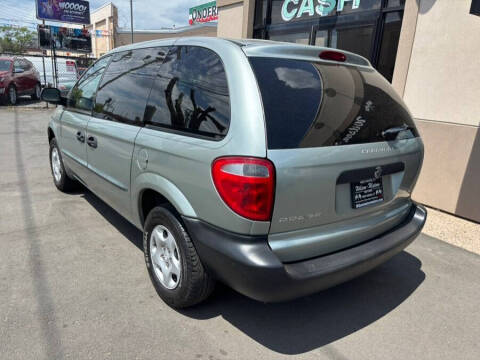 2003 Dodge Caravan SE
