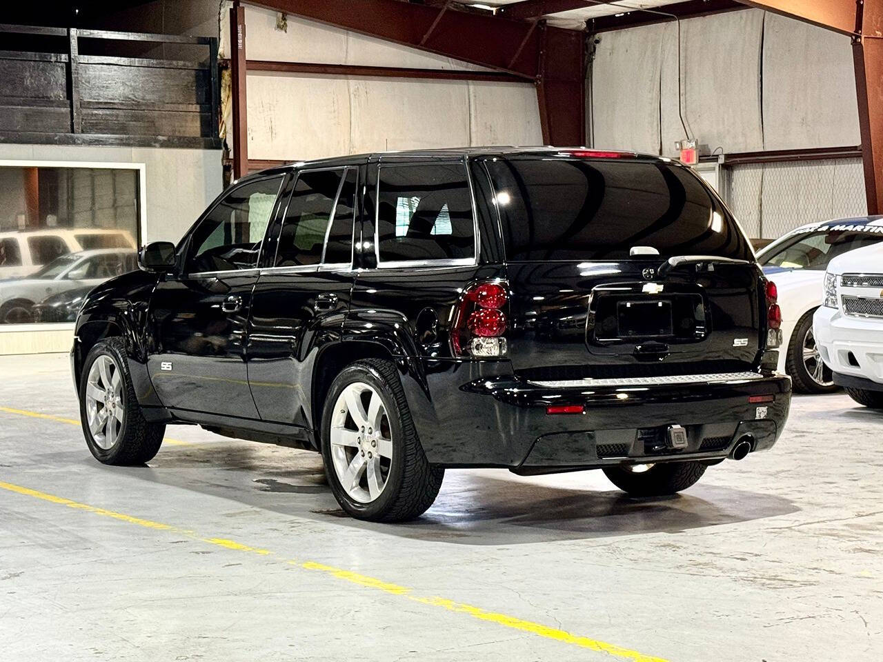 2008 Chevrolet TrailBlazer for sale at Carnival Car Company in Victoria, TX