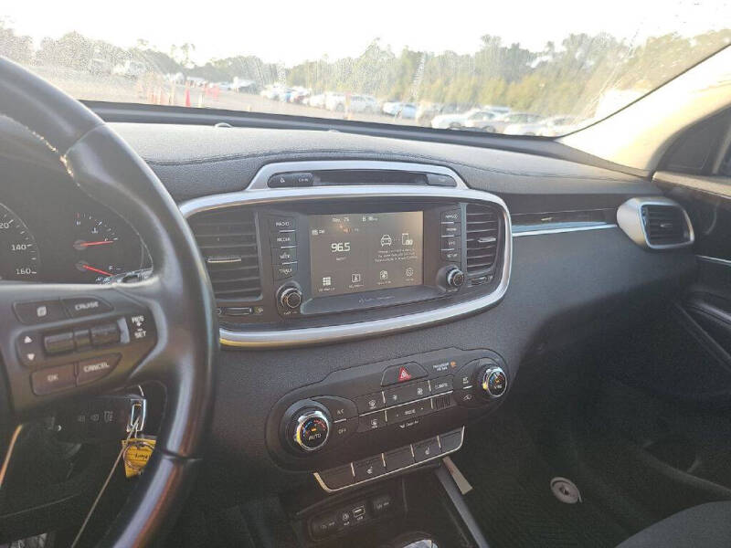 2018 Kia Sorento LX V6