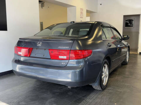 2005 Honda Accord EX w/Leather