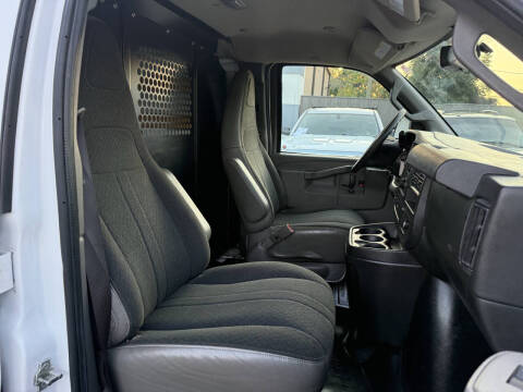 2021 Chevrolet Express 2500