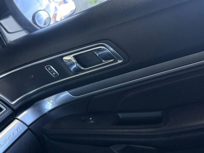 2019 Ford Explorer Sport