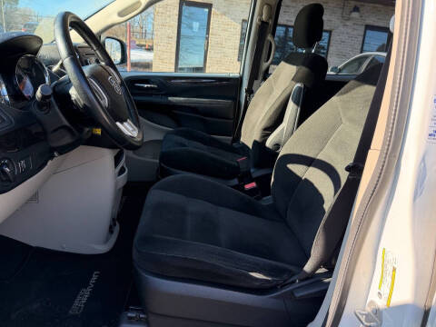 2016 Dodge Grand Caravan American Value Package