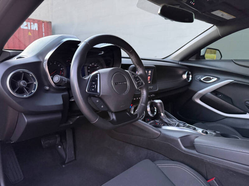 2021 Chevrolet Camaro LT1