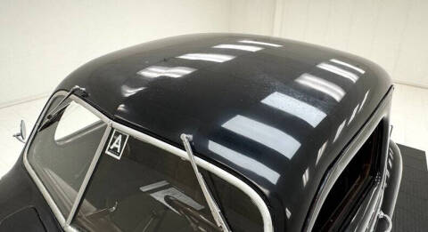 1937 Ford Deluxe