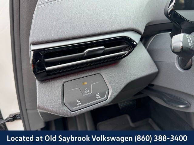 2023 Volkswagen ID.4 Pro