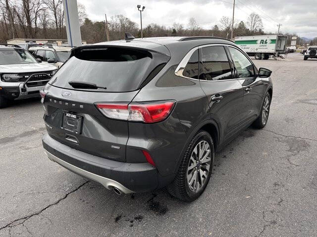 2020 Ford Escape Hybrid Titanium