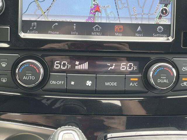 2017 Nissan Maxima