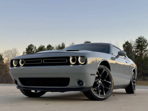 2020 Dodge Challenger SXT