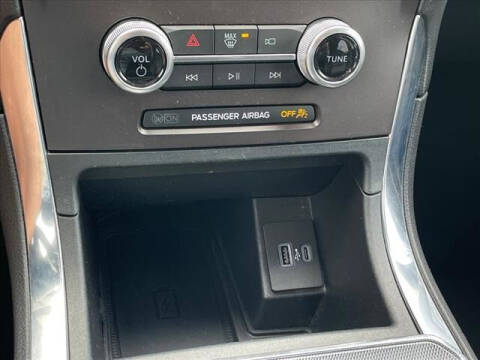 2021 Ford Edge Titanium